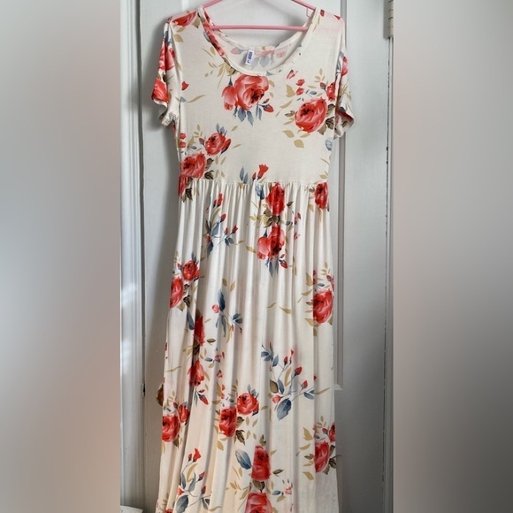 VIISHOW White Floral Short Sleeves Casual Max Dress with Pockets, Sz: Large - Picture 5 of 10